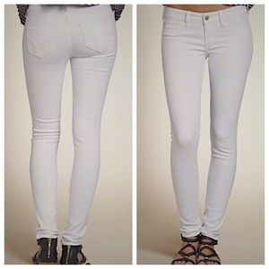Hollister Super Skinny Jeans